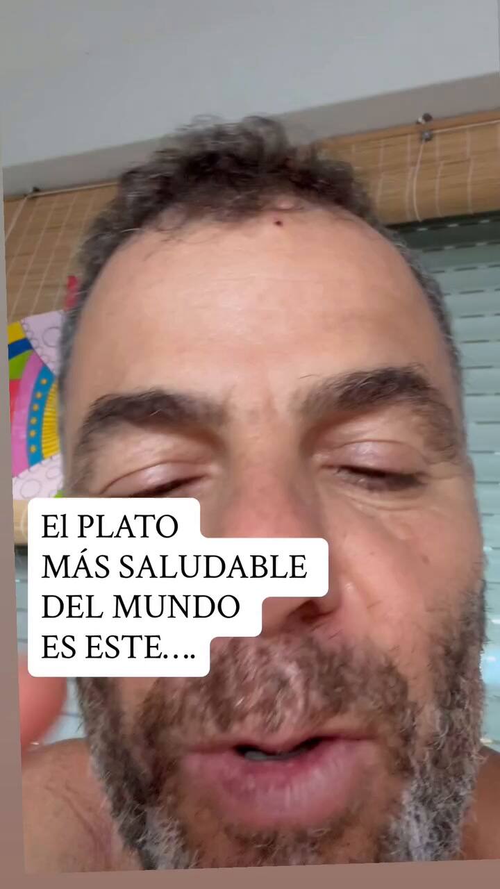 Médico gastroenterólogo explica cómo preparar un bowl de comida saludable