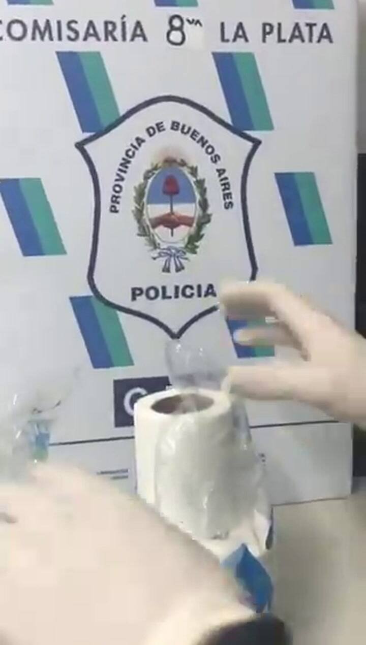 Quiso Pasar 1 Kilo De Marihuana En Rollo De Papel Higiénico.