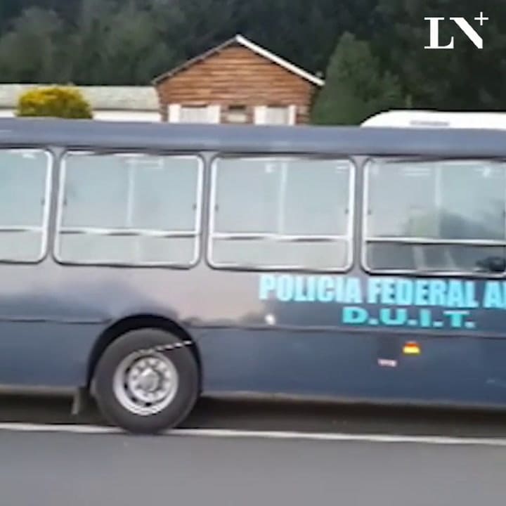 Desalojan en Bariloche un predio de Parques Nacionales tomado por la RAM frente al lago Mascardi