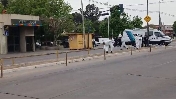 Credicoop La Plata Robo 1