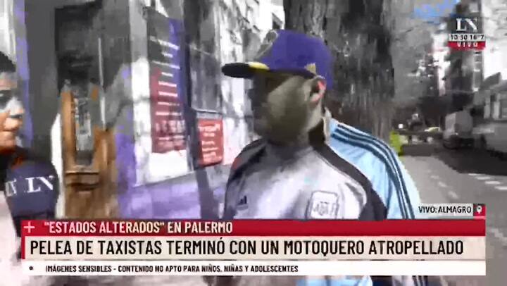 Pelea de taxistas terminó con un motoquero atropellado