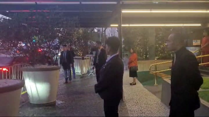 Milei llegando a Río de Janeiro para la cumbre del G20