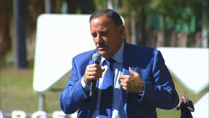 Ricardo Quintela, sobre la prensa: 'Viven de la pauta del Gobierno; deben tratarnos con respeto'