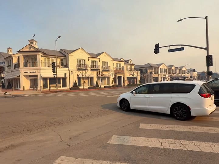 CEO De Disney Muestra Cómo Quedó Pasadena