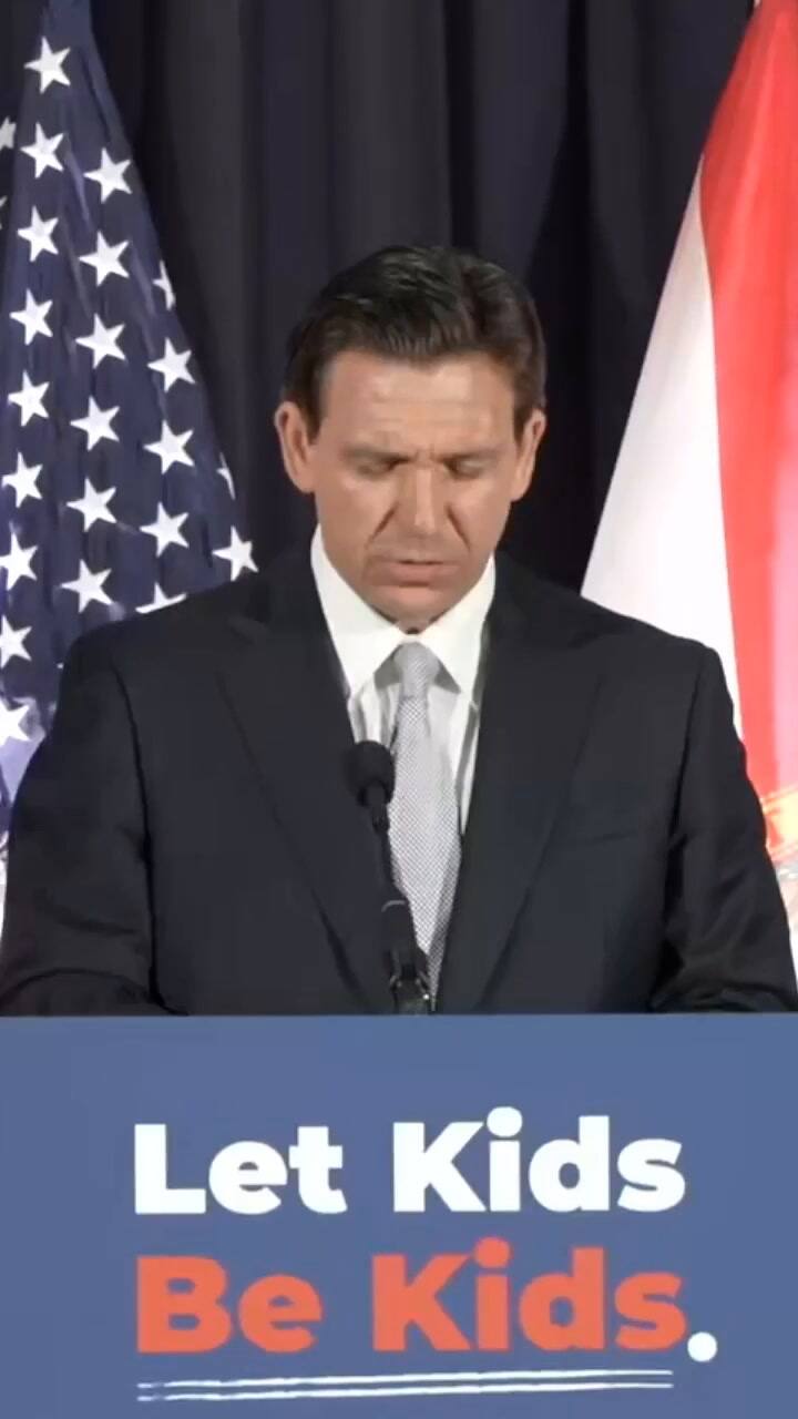 Ron DeSantis promulga nuevas restricciones para uso de baños públicos