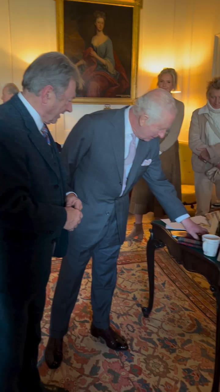 El rey Carlos III y la cápsula del tiempo