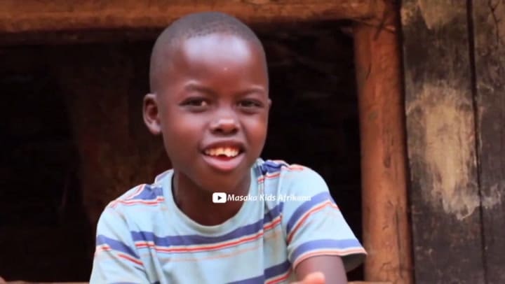 El desafío de Tik Tok como himno de esperanza frente al covid-19 (Youtube: MasakaKids Africana vlog)