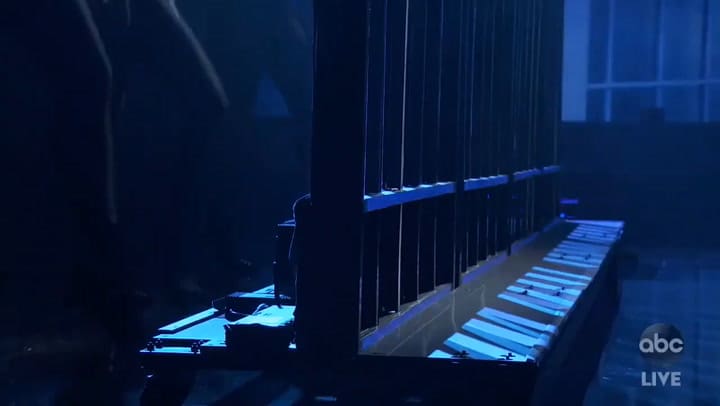 JLo y Maluma, en los premios AMA´S - Fuente: ABC