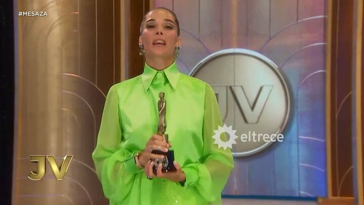 Juana Viale mostró cómo intervino su Martín Fierro