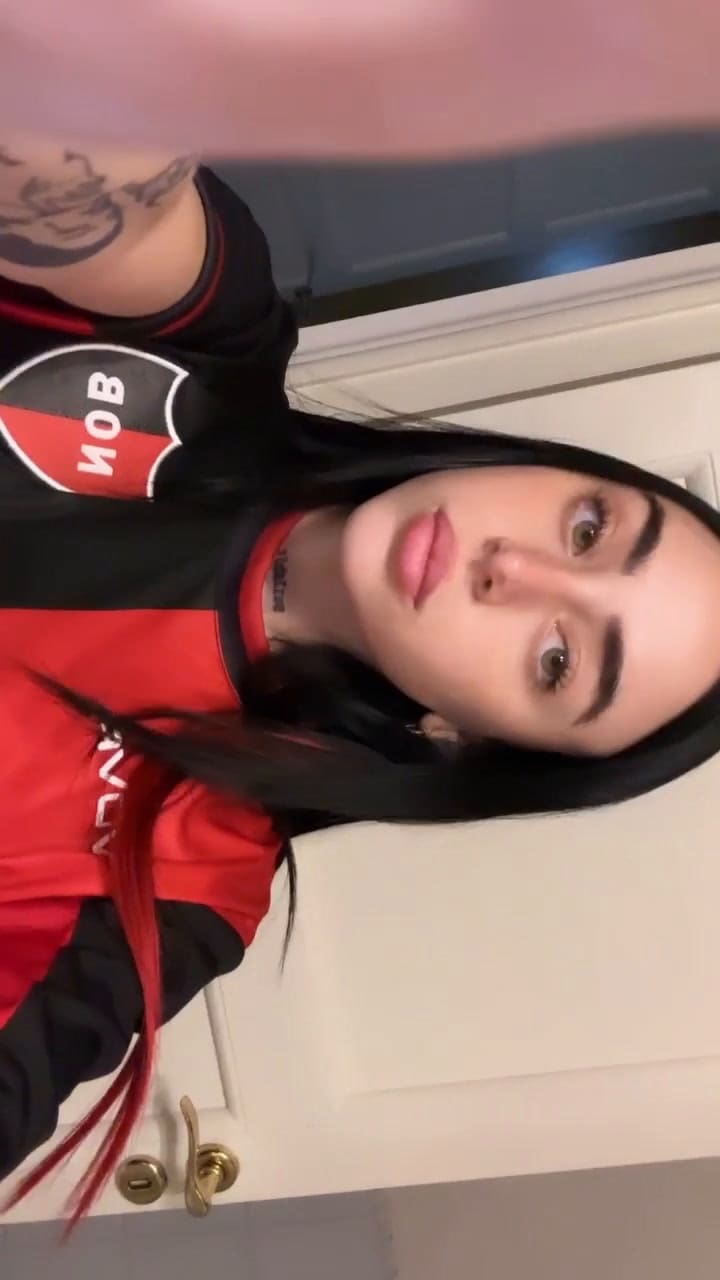 Nicki Nicole se dejó ver con la camiseta de Newell's