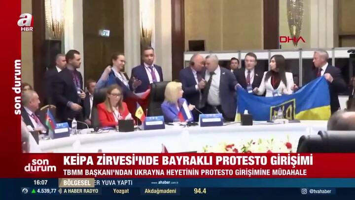 Gif Ukraine attemps to disrupt the Russian spokeswoman speech