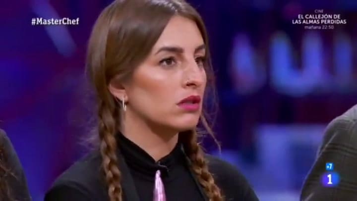Una participante de Masterchef abandonó el programa por malos tratos y generó controversia a nivel gubernamental