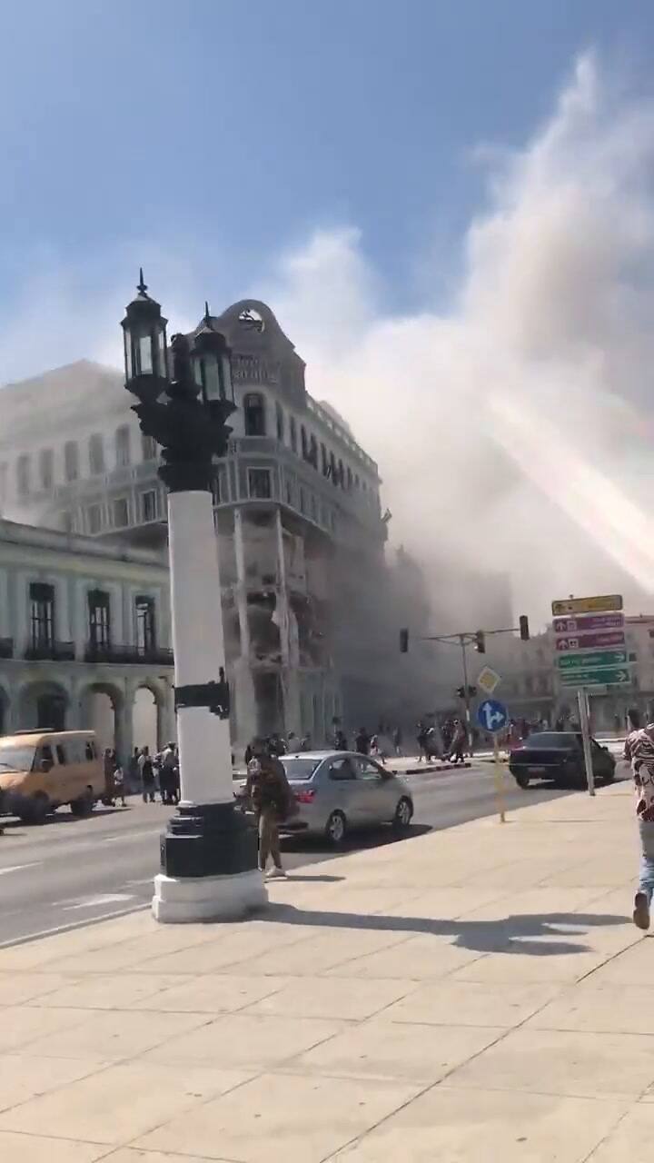 Reportan una explosión en el Hotel Saratoga ubicado en La Habana,