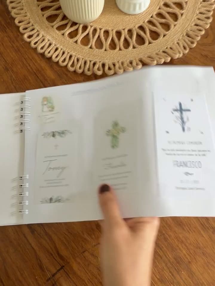 Así fue el bautismo y la comunión de Juana, la hija de Marcela Kloosterboer