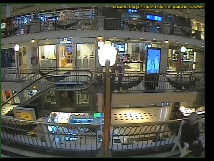 Así fue el robo en una joyería de Patio Bullrich