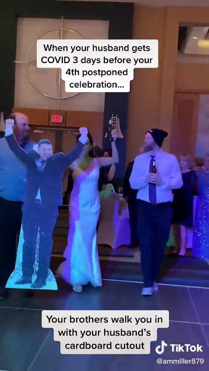 El novio no fue a la fiesta de casamiento y ella tomó una desopilante decisión que se hizo viral