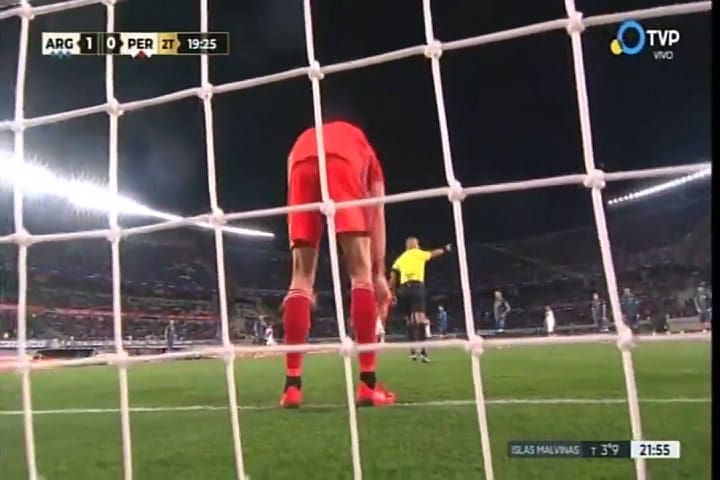 Otamendi y Romero provocaron a Yotún