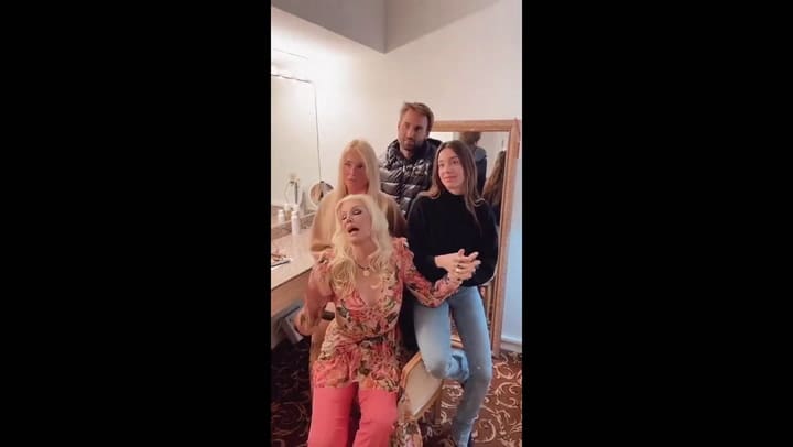 Susana Giménez recibió una visita inesperada antes de la función y le hicieron un reclamo en vivo