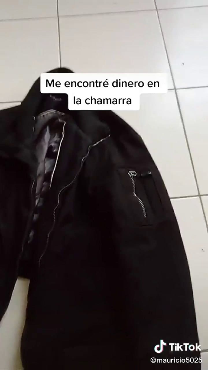 Encontró mucho dinero en una campera usada y tomó una tajante decisión