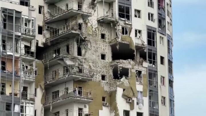 Así quedó uno de los edificios residenciales tras el ataque de Rusia