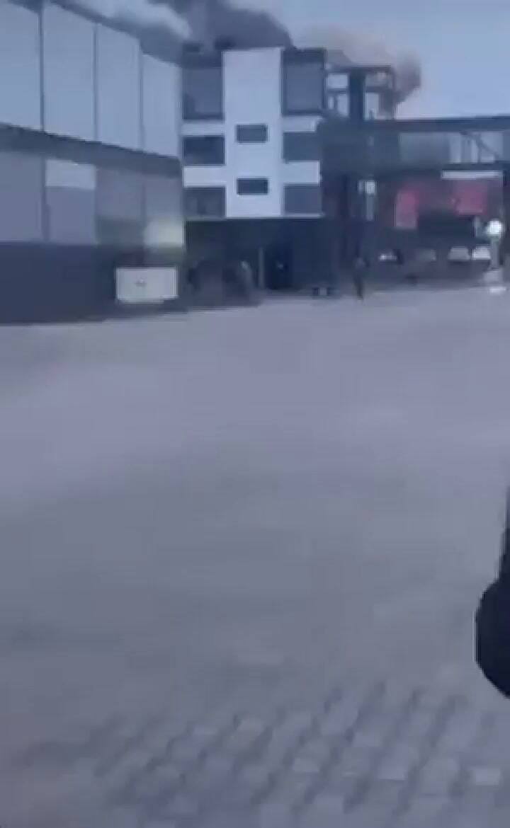 Un misil golpea contra el aeropuerto de vano-Frankivsk, en el oeste de Ucrania.