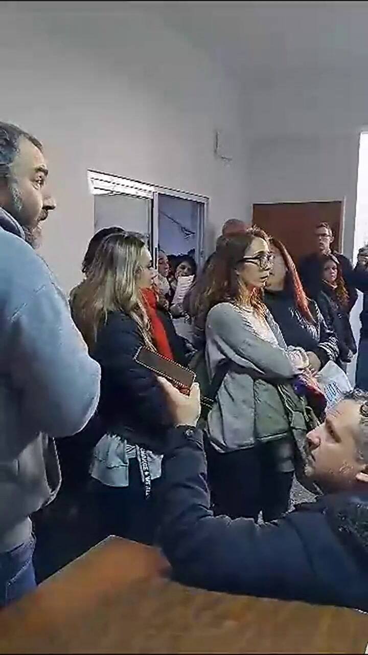 El enérgico reclamo de un padre en el Consejo Escolar de Bahía Blanca