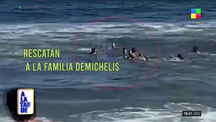 Martín Demichelis y sus hijos fueron arrastrados por la corriente y tuvieron que ser rescatados por los guardavidas