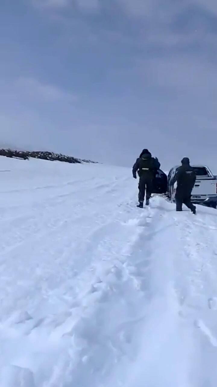 El momento donde encuentran a la sobreviviente