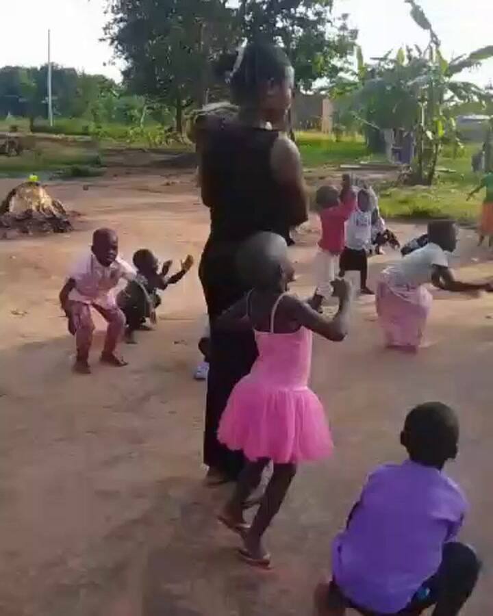 La escuela primaria que inauguró Christoph Baumgartner en Uganda