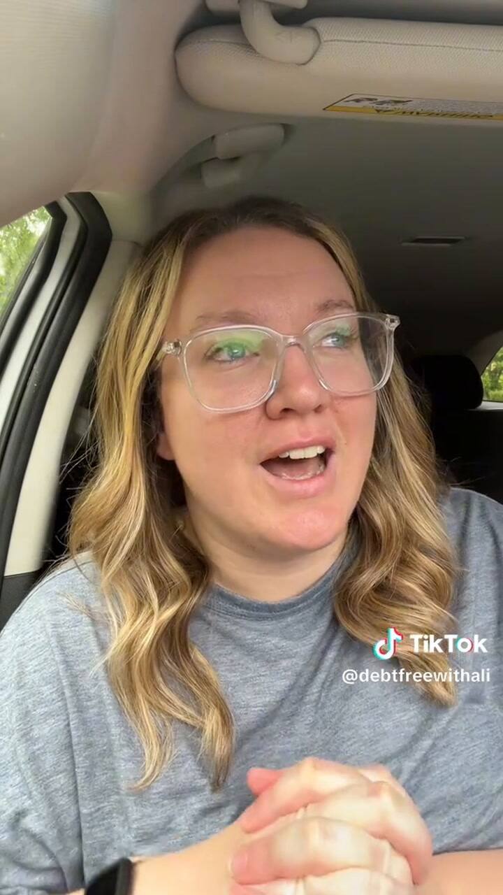 Su hija tuvo un accidente doméstico con una cortadora de pasto y asegura que este calzado le salvó el pie