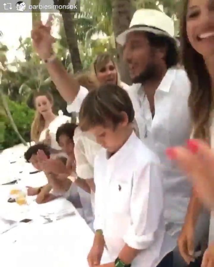 Mirá como le cantaron el feliz cumpleaños a Pampita