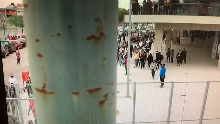 La llegada de los manifestantes al Ministerio de Desarrollo de la Ciudad