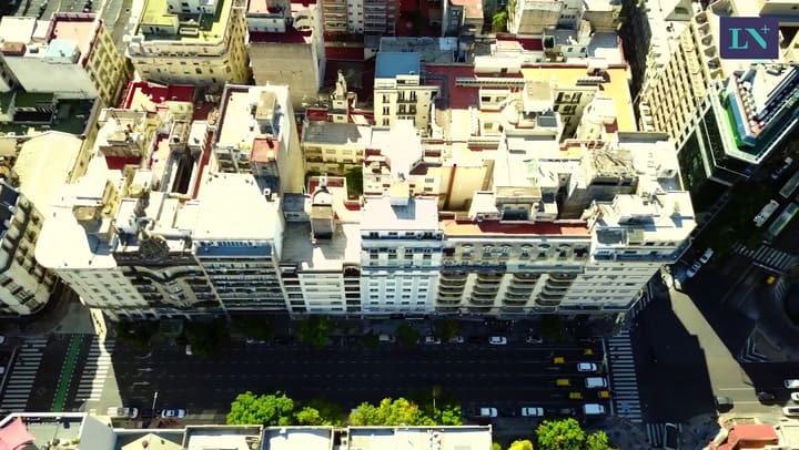 Las calles del centro por las que no pueden circular autos, vistas desde el dron de La Nación