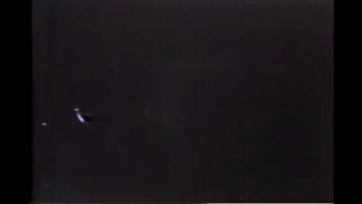 Joy Division - 'Shadowplay' en vivo en The Factory, Manchester: