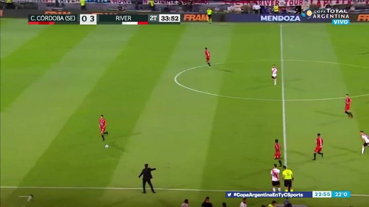 Ovación para Palacios porque se va al Bayer Leverkusen