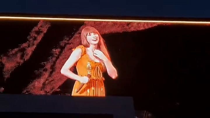 Taylor Swift se tragó un insecto en una presentación de The Eras Tour