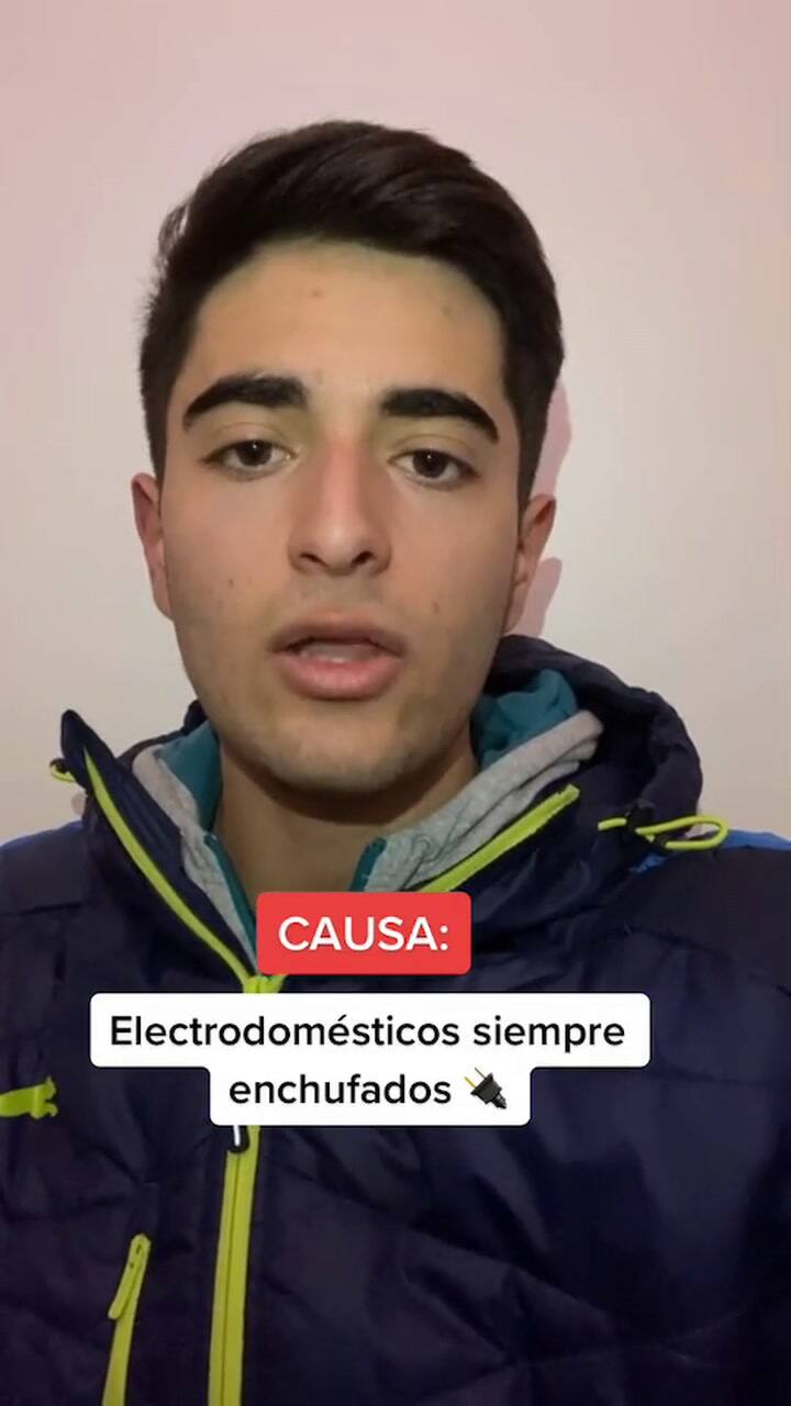 Estos son los electrodomésticos que consumen energía aún estando apagados