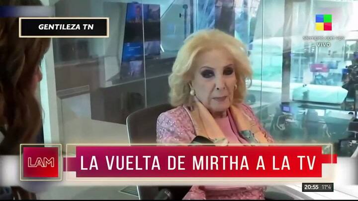 Las autoridades de eltrece recibieron a Mirtha Legrand para la firma del contrato
