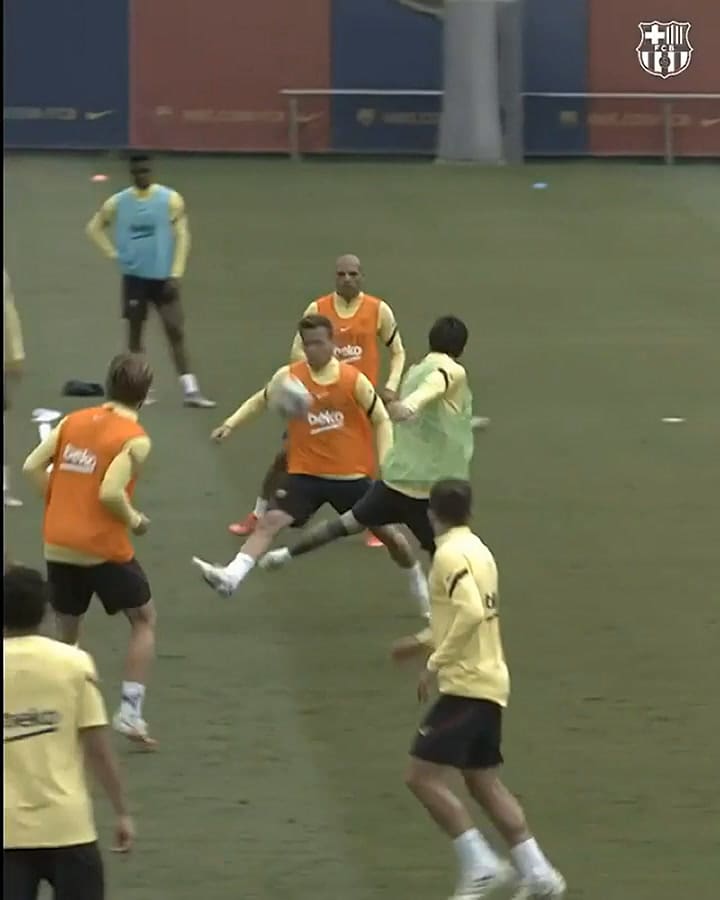 El lujo de Messi en la práctica del lunes