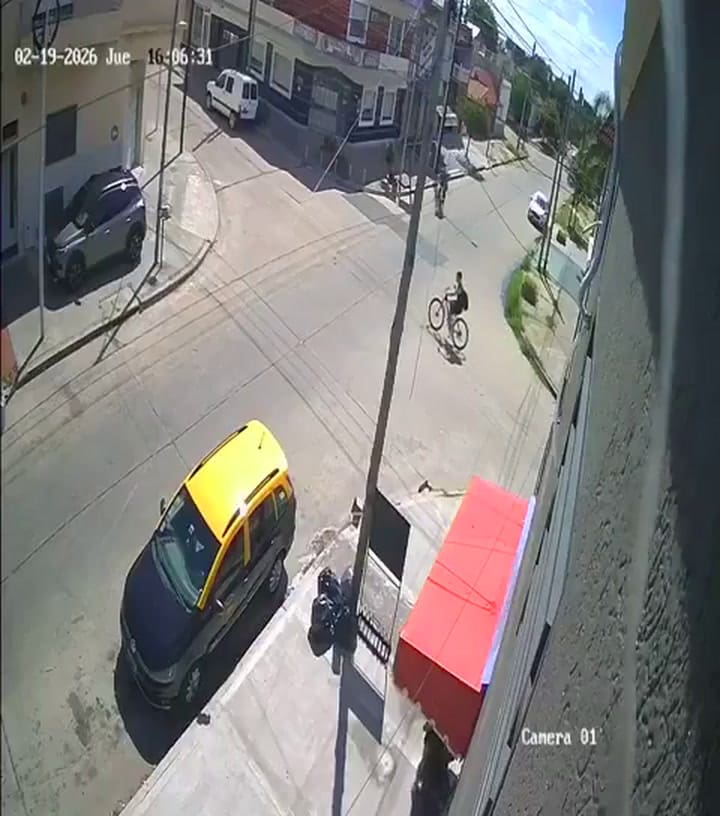 Así quedó la esquina de Lanús donde un prefecto se enfrentó con motochorros a plena luz del día
