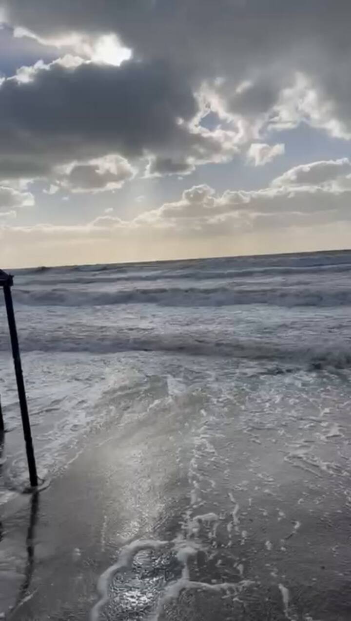 Fuerte sudestada en Pinamar y Cariló