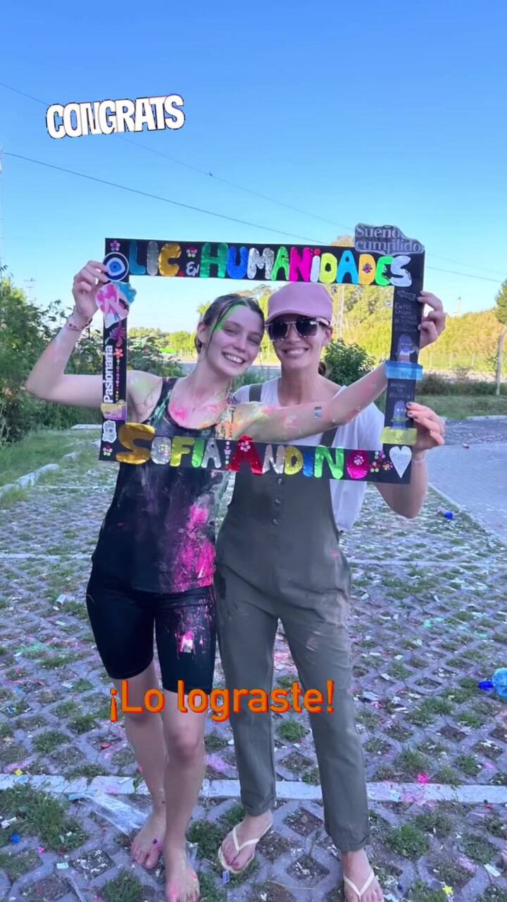 La hija mayor de Guillermo Andino y Carolina Prat se recibió de Licenciada en Humanidades