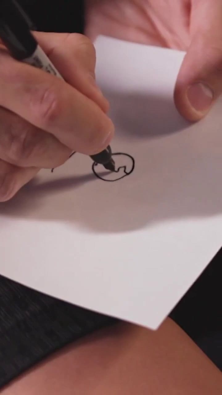 Julián Álvarez, Enzo Fernández y Lautaro Martínez dibujaron el trofeo del Mundial de Clubes