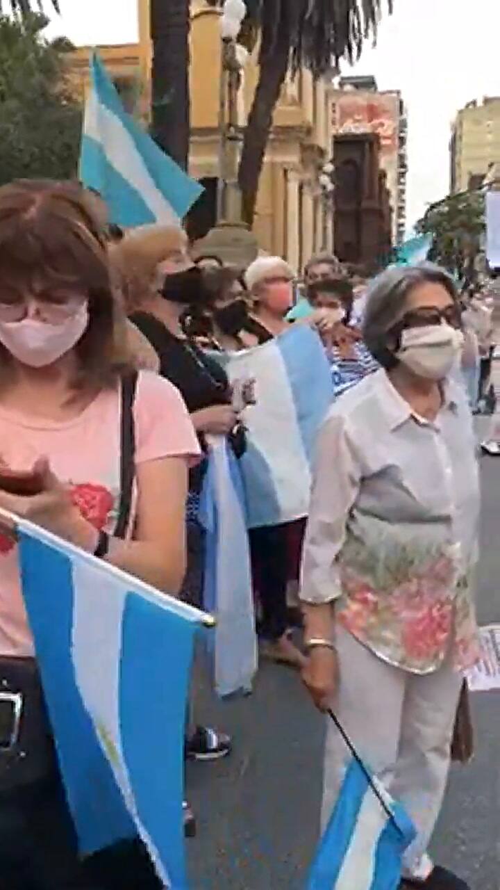 Marcha 8N en Tucumán - Crédito: Fernando Font