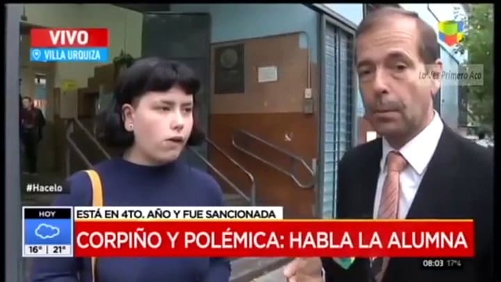 Fue sin corpiño al colegio en Villa Urquiza y la sancionaron - Fuente: América