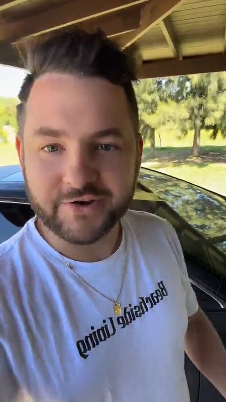 Un Empleado Pensó Que Las “Vacaciones Pagas” Las Cubría La Empresa, Se Fue A Brasil Y Trajo Los Tickets De Gastos - Infobae