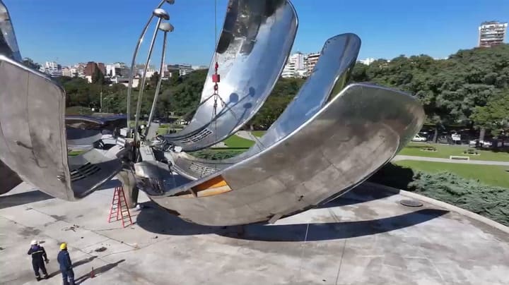 Trasladan los pétalos de la Florális Genérica