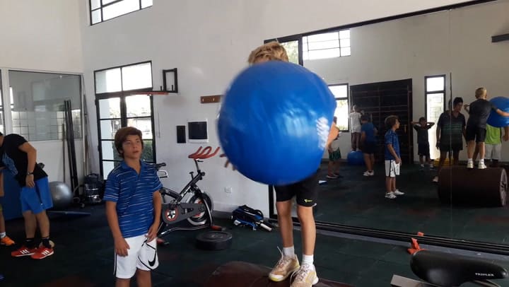 Franco Mastantuono, la nueva joya de River, que antes jugaba al tenis