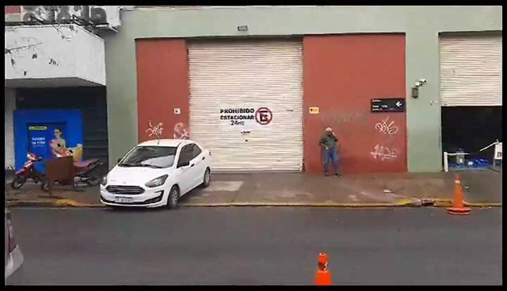 Villa Ortuzar: evacuan a 6 empleados por la explosión de una batería en un depósito