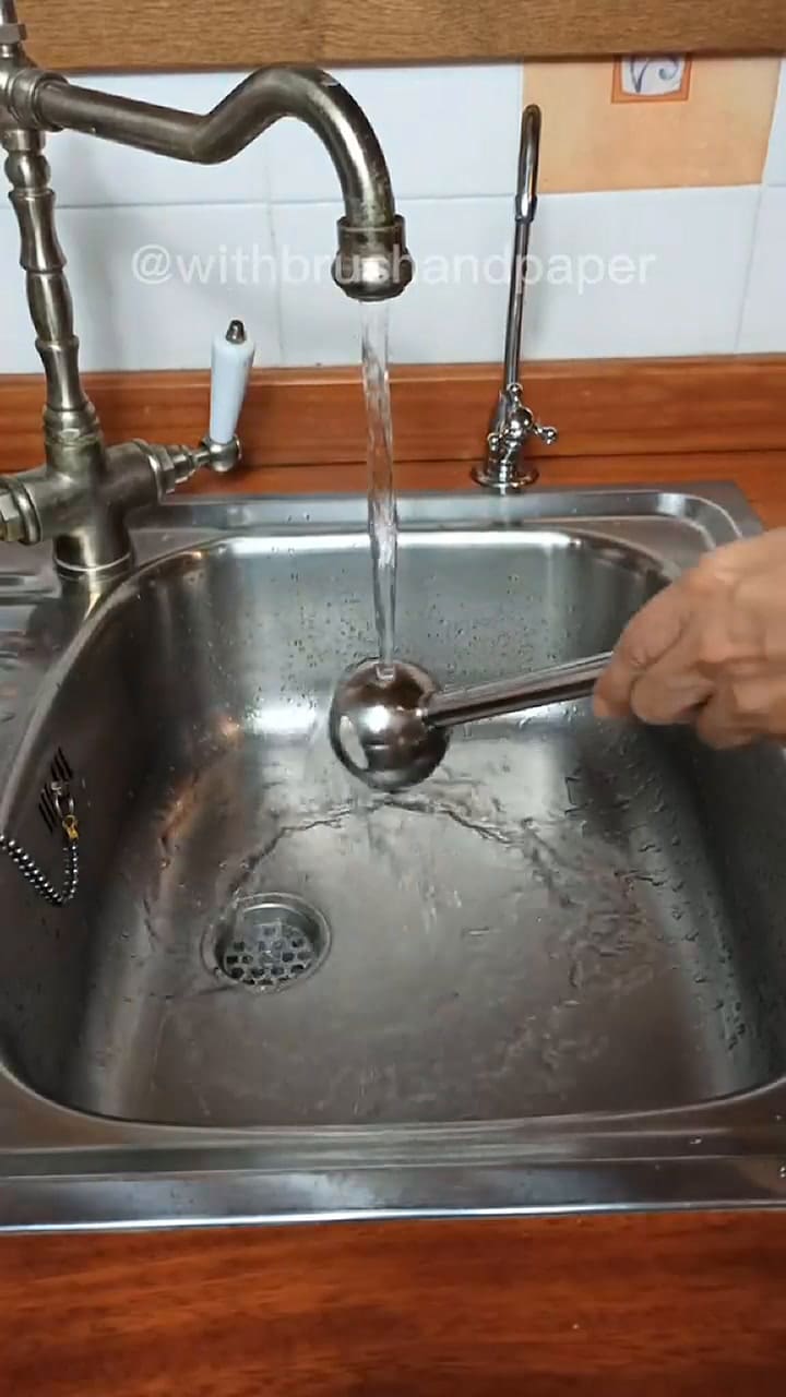 El infalible truco para limpiar la batidora de una usuaria que se viralizó en TikTok